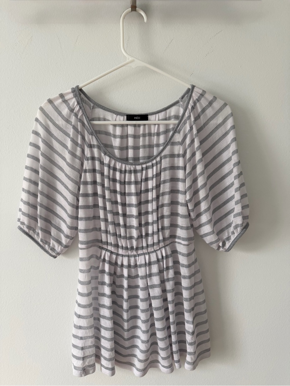 INED Striped Pullover Top in White and Light Gray